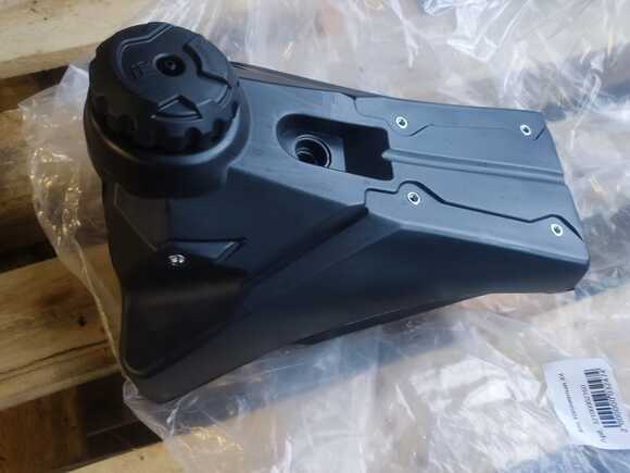 Бак топливный BRZ X4 до 2023г. pitbikemarket.ru